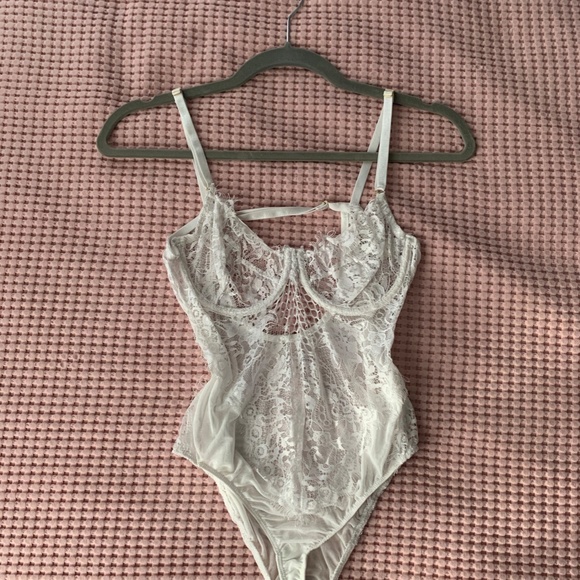 'All Mine' White Lace Bodysuit - Picture 2 of 3
